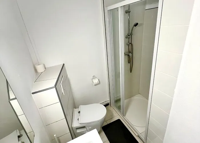 A A 80 Metres De La Plage, Renove, Climatise, Confort Апартаменты