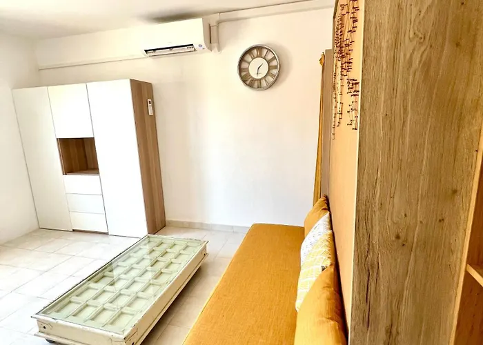 A A 80 Metres De La Plage, Renove, Climatise, Confort Нарбонн-Пляж